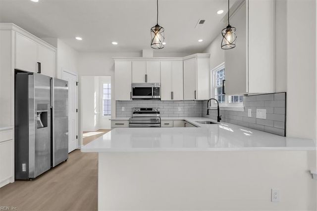 3664 Mardean DR, Chesapeake, VA 23321