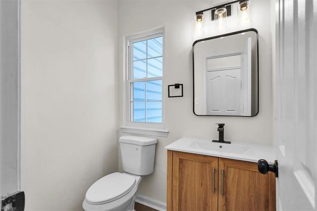 3664 Mardean DR, Chesapeake, VA 23321