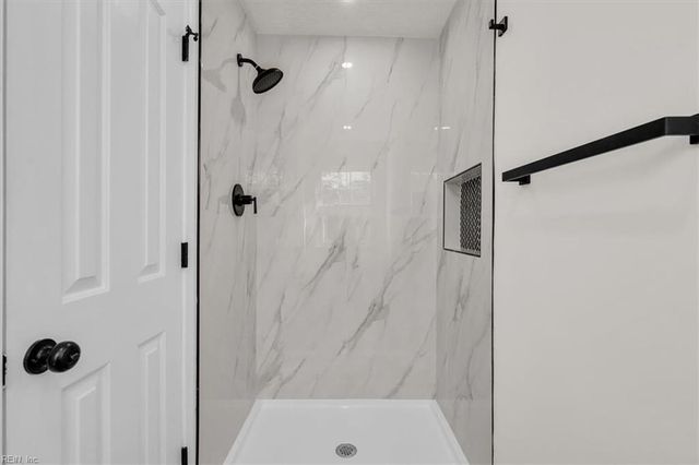 3664 Mardean DR, Chesapeake, VA 23321