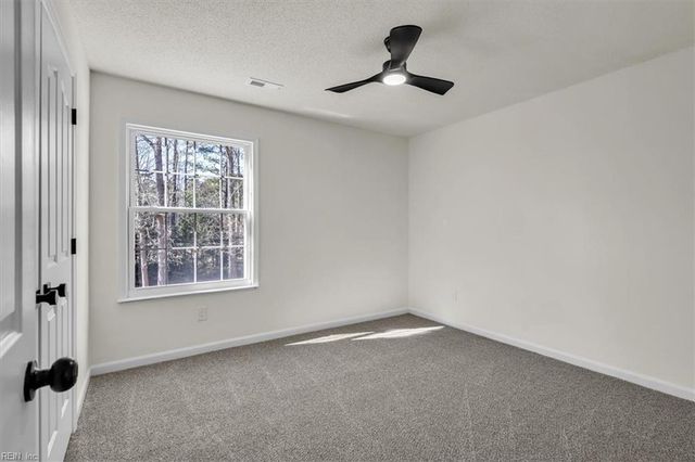 3664 Mardean DR, Chesapeake, VA 23321