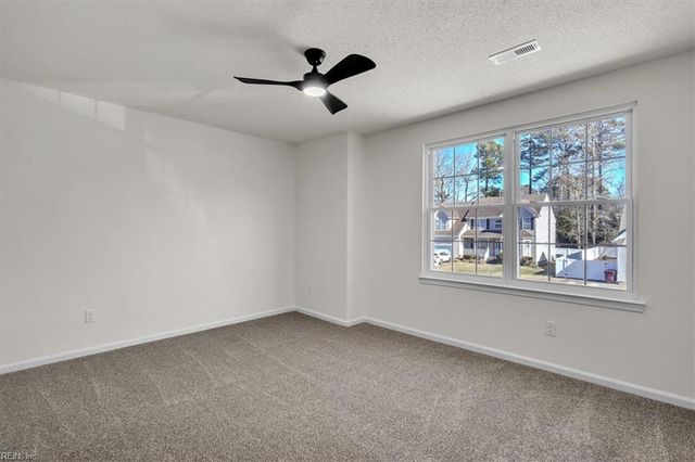 3664 Mardean DR, Chesapeake, VA 23321