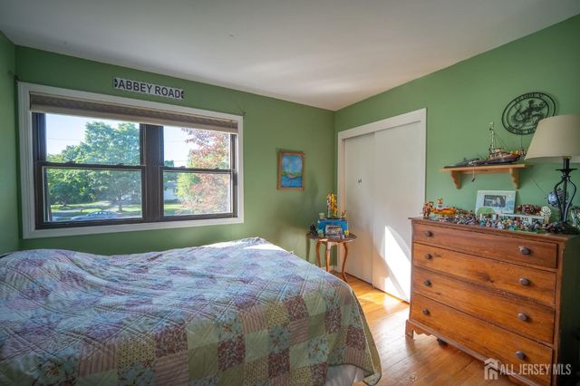 207 Grant Avenue, Middlesex, NJ 08846