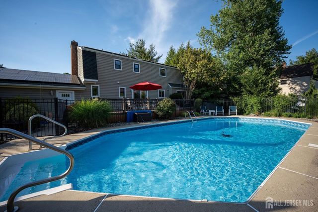 207 Grant Avenue, Middlesex, NJ 08846