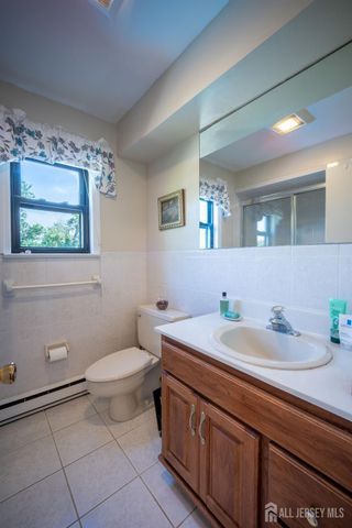 207 Grant Avenue, Middlesex, NJ 08846