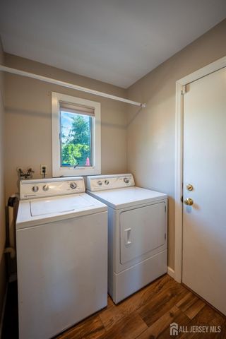 207 Grant Avenue, Middlesex, NJ 08846