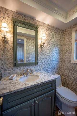 207 Grant Avenue, Middlesex, NJ 08846