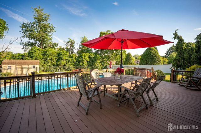 207 Grant Avenue, Middlesex, NJ 08846