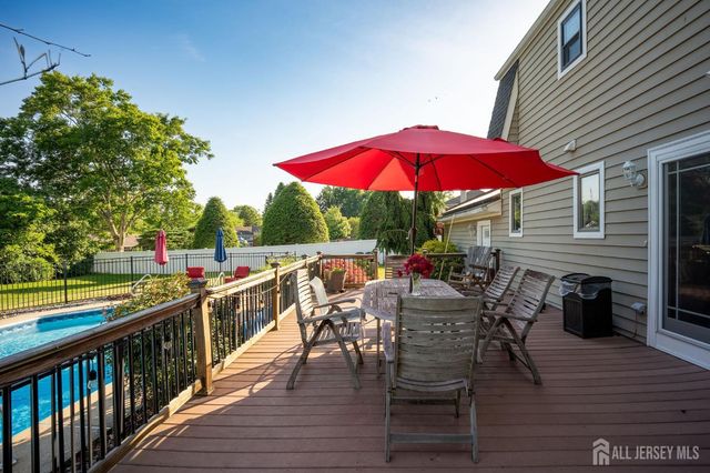 207 Grant Avenue, Middlesex, NJ 08846