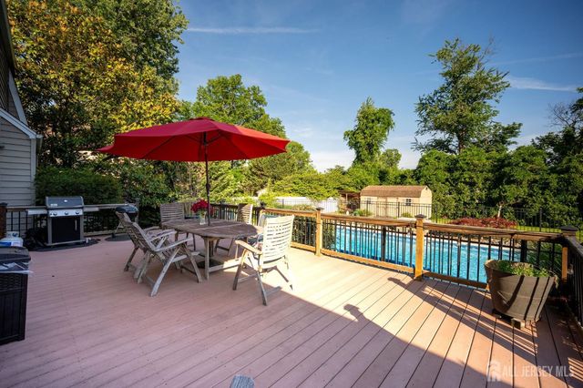 207 Grant Avenue, Middlesex, NJ 08846