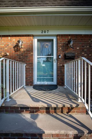 207 Grant Avenue, Middlesex, NJ 08846