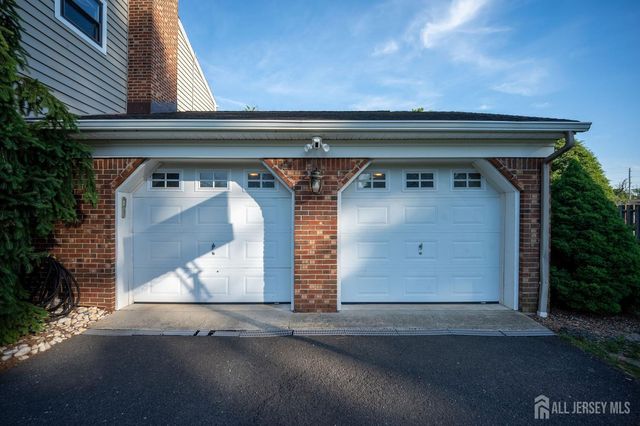 207 Grant Avenue, Middlesex, NJ 08846