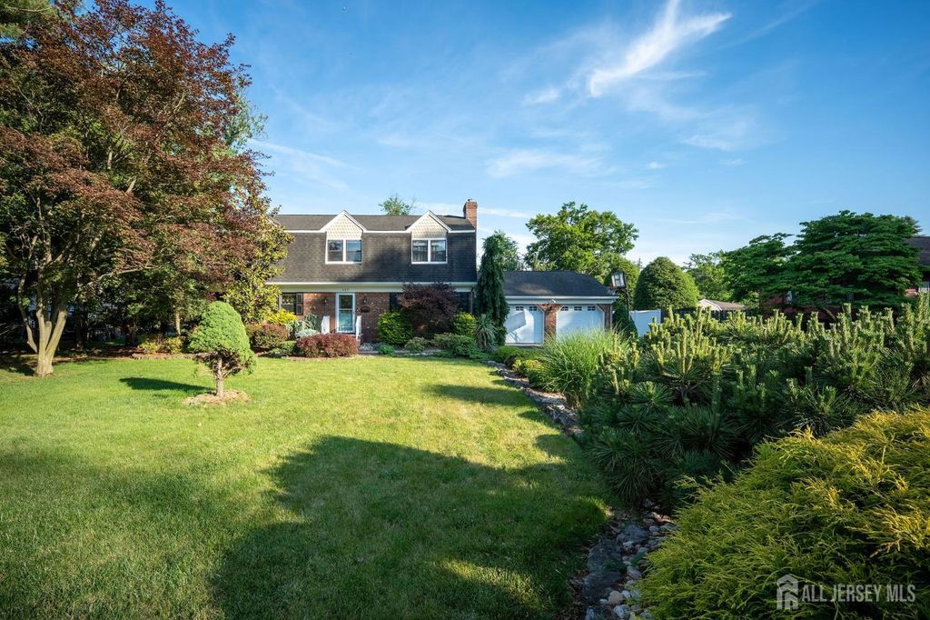207 Grant Avenue, Middlesex, NJ 08846
