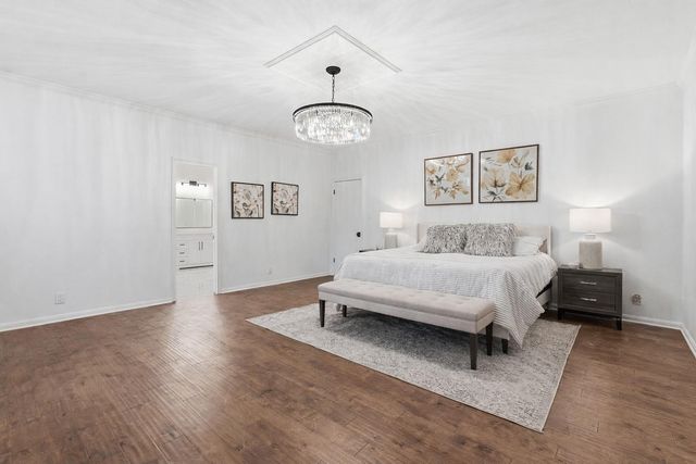 102 Laura LN, Austin, TX 78746