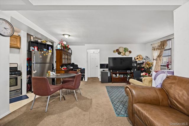 6011 Broadway 3A, Woodside, NY 11377