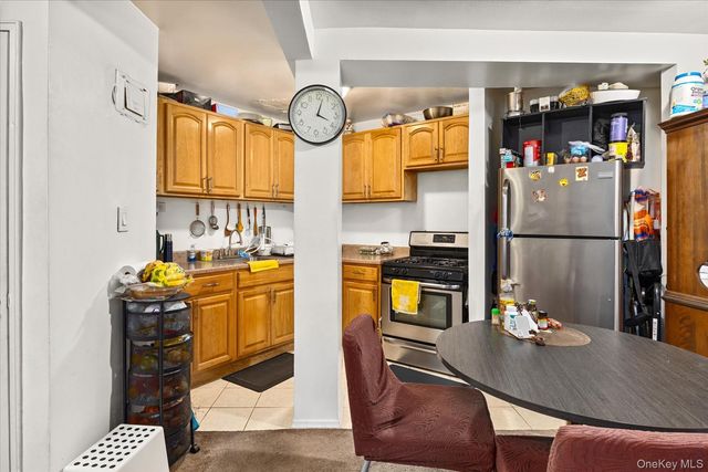 6011 Broadway 3A, Woodside, NY 11377