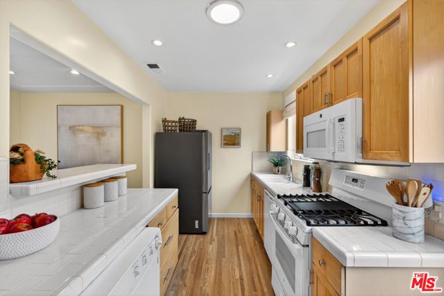 2822 11th Street, Santa Monica, CA 90405