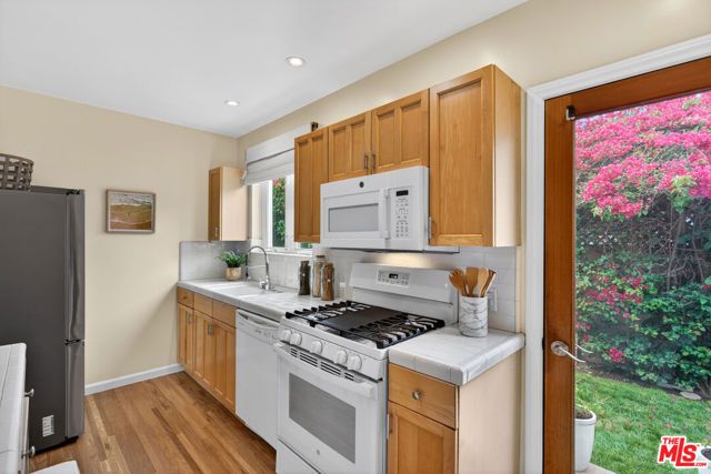 2822 11th Street, Santa Monica, CA 90405