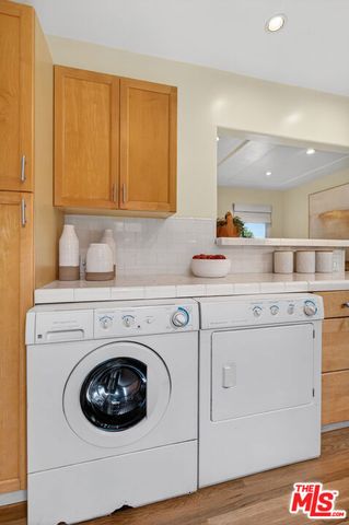 2822 11th Street, Santa Monica, CA 90405