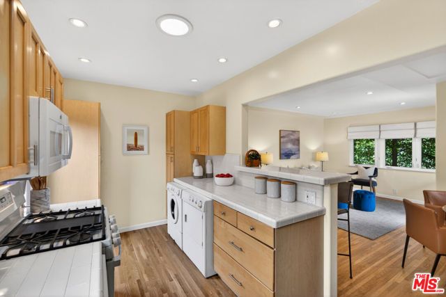 2822 11th Street, Santa Monica, CA 90405