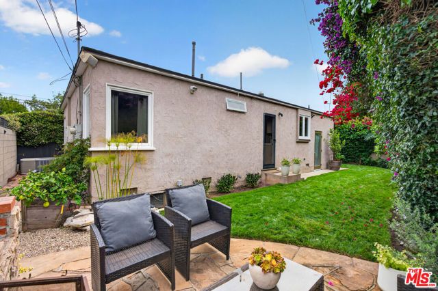 2822 11th Street, Santa Monica, CA 90405