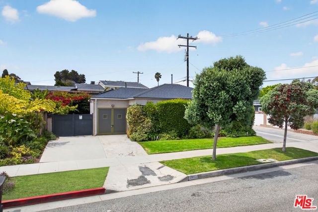2822 11th Street, Santa Monica, CA 90405