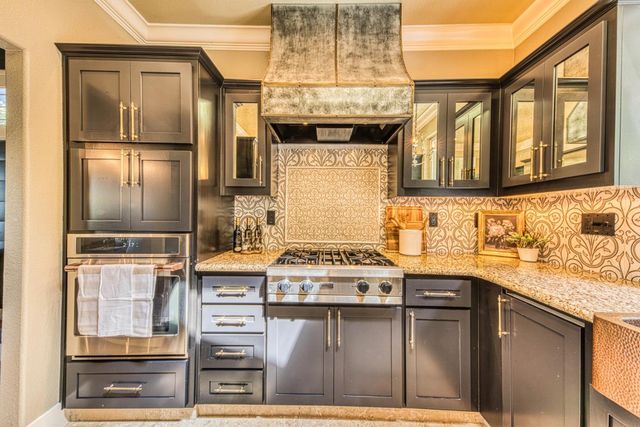 10618 Hillside Lane, Carmel Valley, CA 93923