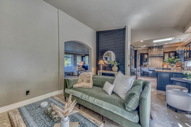 10618 Hillside Lane, Carmel Valley, CA 93923