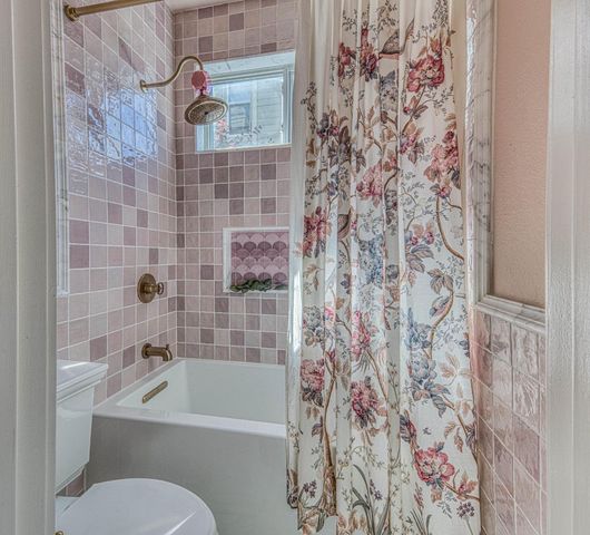 10618 Hillside Lane, Carmel Valley, CA 93923