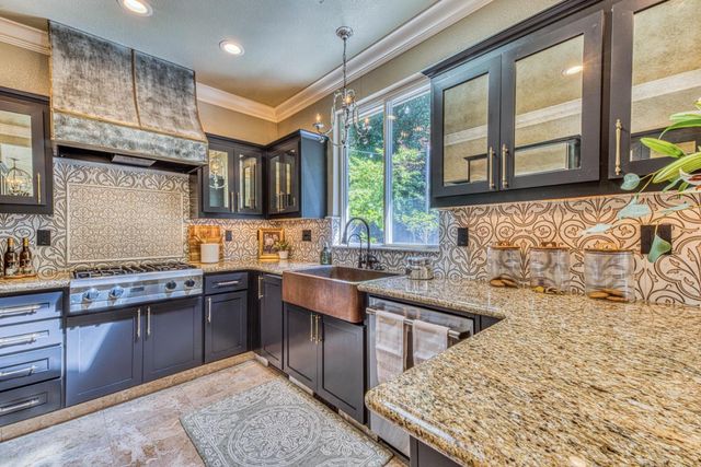 10618 Hillside Lane, Carmel Valley, CA 93923