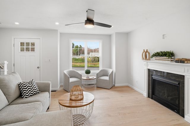 14 Ambrose Way 14, Shirley, MA 01464