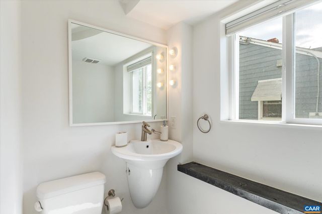 1116 EAST JEFFERSON ST, Charlottesville, VA 22902