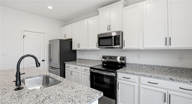 1005 Serene Rd Unit 101, Suffolk, VA 23435