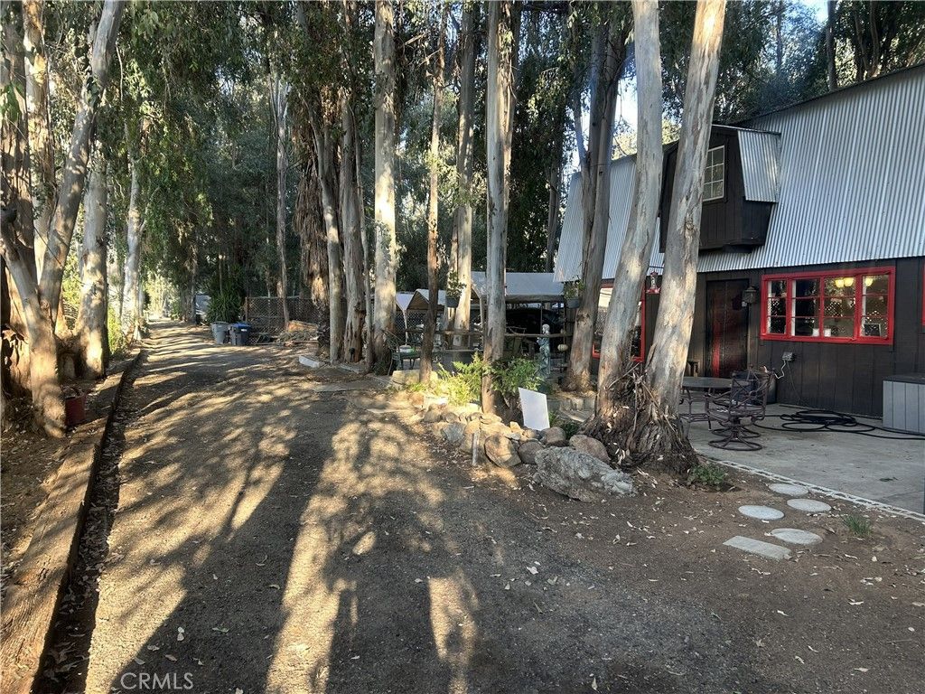 Image 2 of property listing at 28639 Rostrata, Lake Elsinore, CA 92532