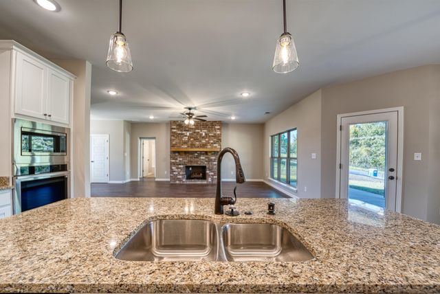 35 DRYSDALE CV, Atoka, TN 38004