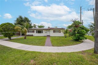 701 NW 176th Terrace, Miami Gardens, FL 33169