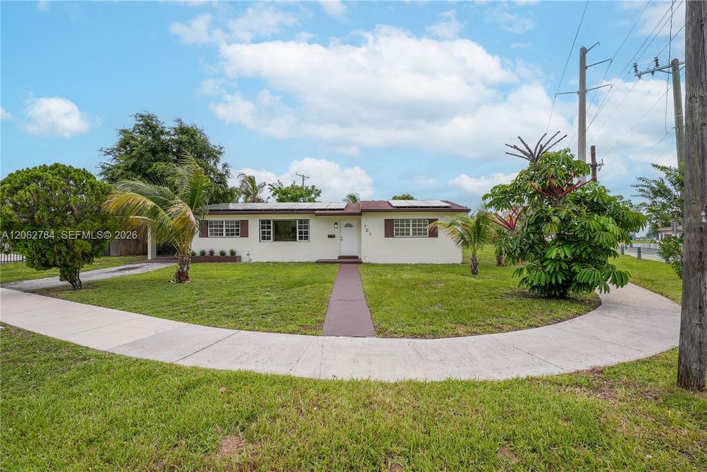 701 NW 176th Terrace, Miami Gardens, FL 33169