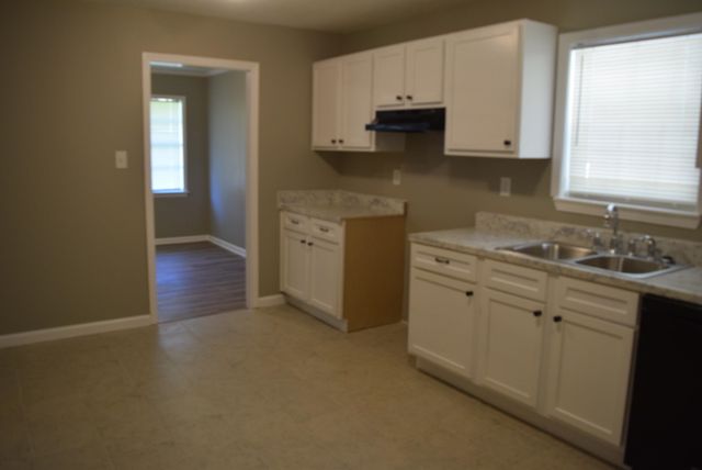 3551 HANNA DR, Memphis, TN 38128