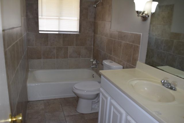 3551 HANNA DR, Memphis, TN 38128