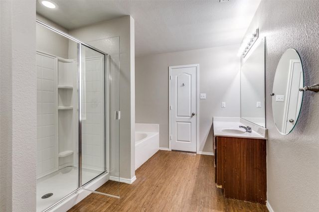 8453 Shallow Creek Drive, Fort Worth, TX 76179