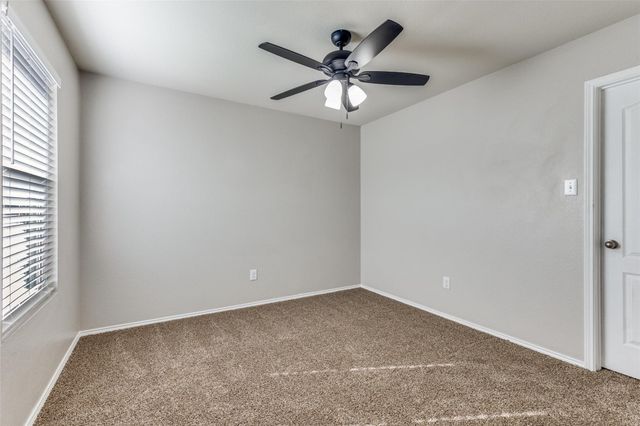 8453 Shallow Creek Drive, Fort Worth, TX 76179