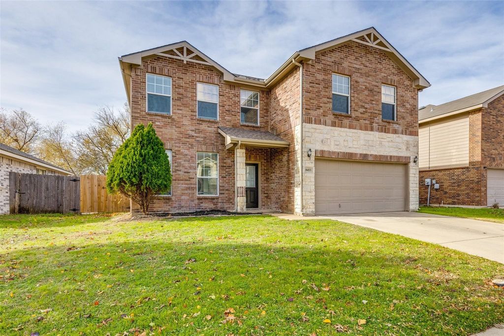8453 Shallow Creek Drive, Fort Worth, TX 76179