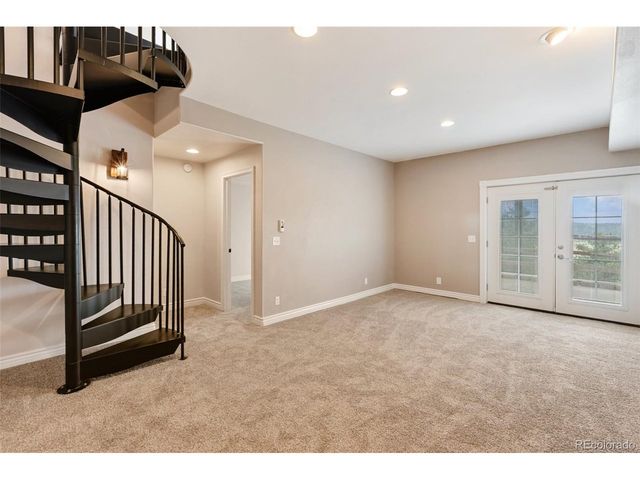 127 Carlton Cir, Florissant, CO 80816