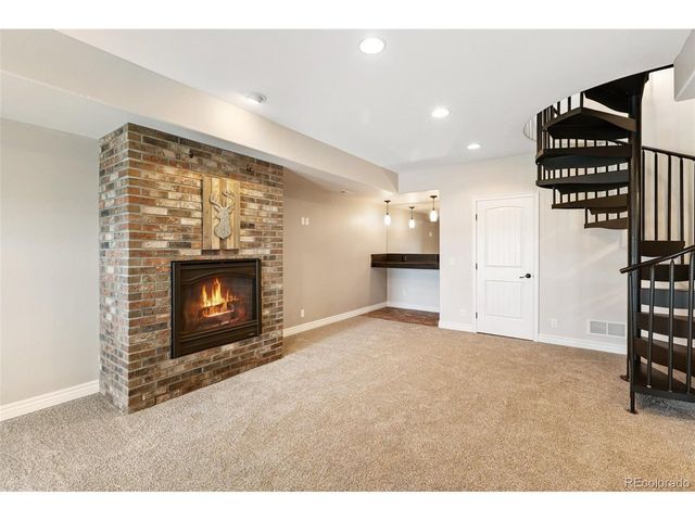 127 Carlton Cir, Florissant, CO 80816