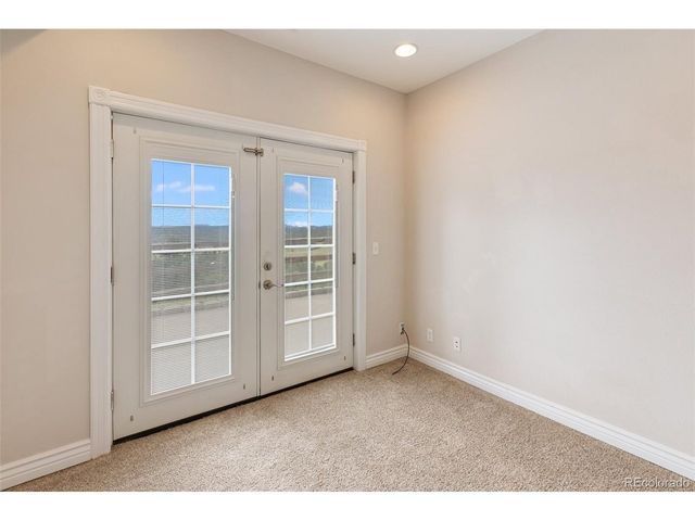127 Carlton Cir, Florissant, CO 80816