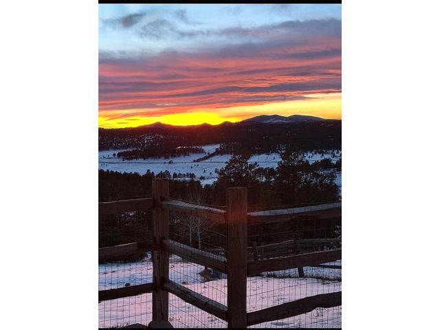 127 Carlton Cir, Florissant, CO 80816