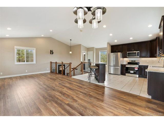 127 Carlton Cir, Florissant, CO 80816