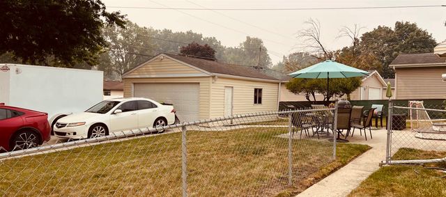 5243 Don Shenk Street, Swartz Creek, MI 48473