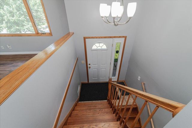 1227 14th Street W, Hastings, MN 55033