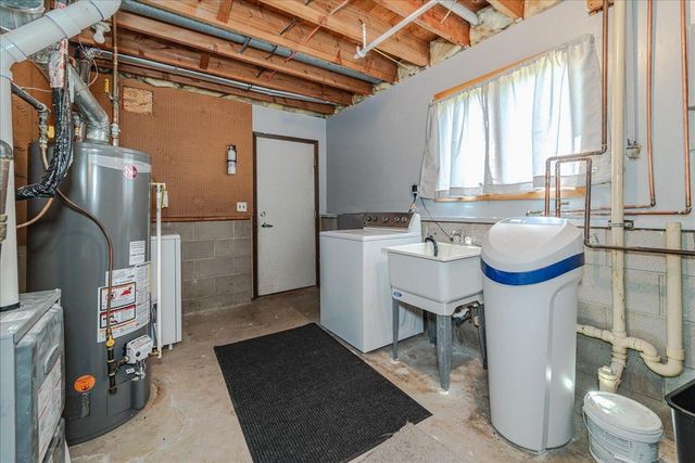 1227 14th Street W, Hastings, MN 55033