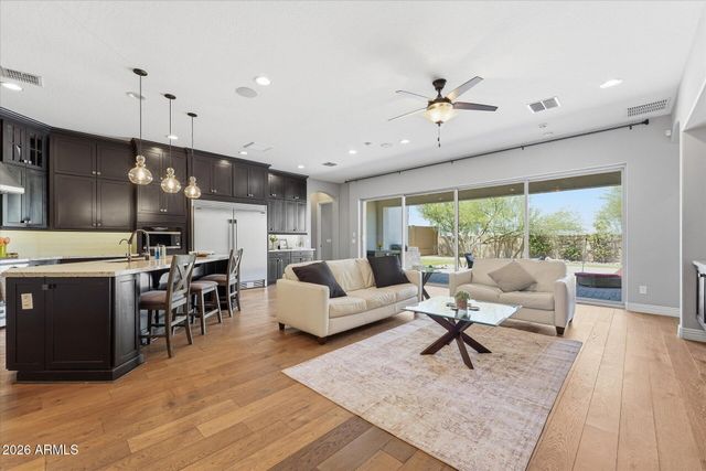 4254 E VALENCIA Drive, Phoenix, AZ 85042